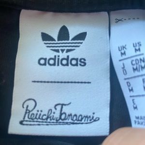 Hello this was already sold on depop sorry for any confusion dont try to buy it.